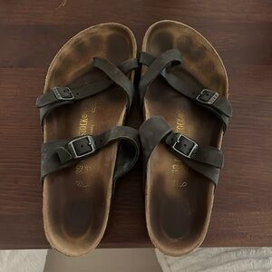 Birkenstock Mayari black oiled size 39, gently used